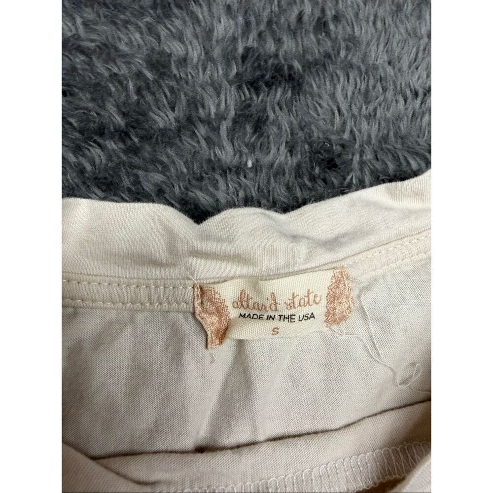 Altar’d State Women’s Small Have A Howdy Day Cut Off Tee! - Picture 2 of 2